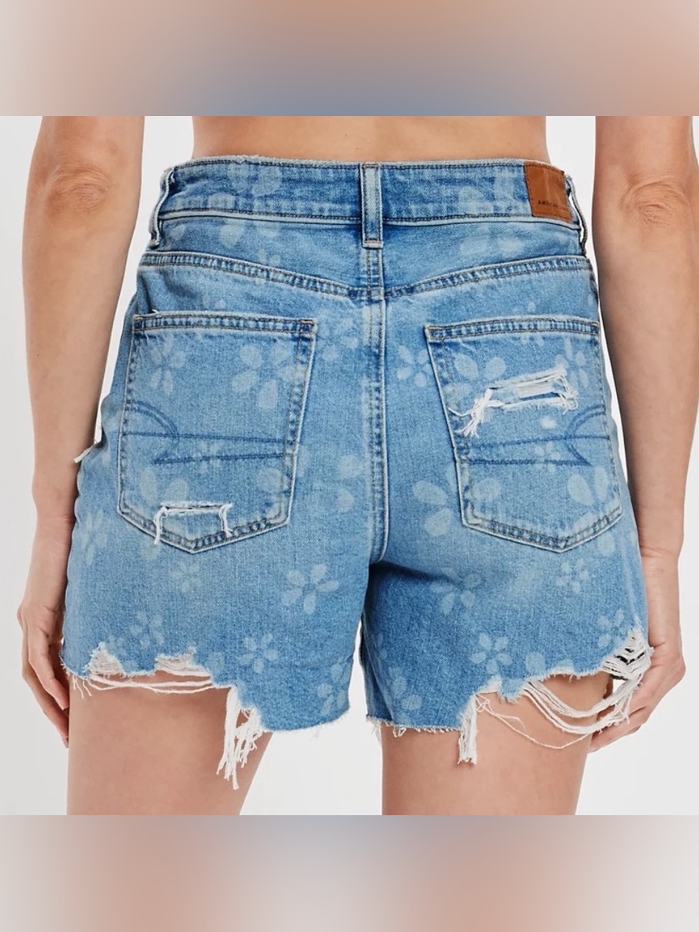 American Eagle Outfitters Highest Rise Shorts floral pattern & distressed size 6 - Picture 2 of 4